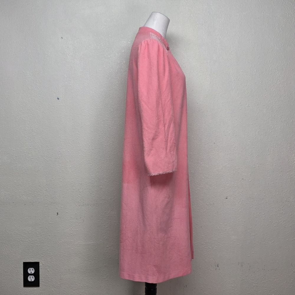 Vanity Fair Pink Robe - Picture 4 of 8